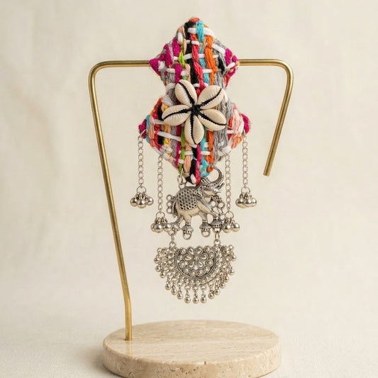 Festive Hair Clip With Shell