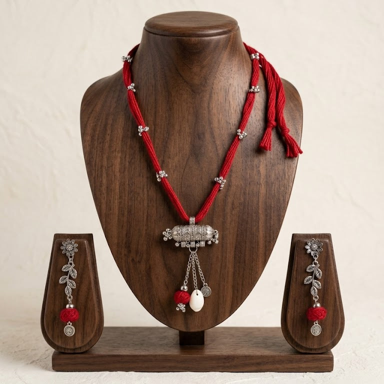 Thread Necklace Set (With Earrings)