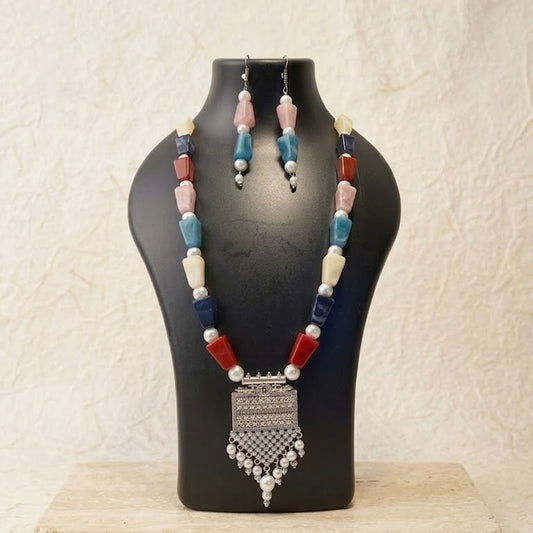 Chemical Beads Pendant Necklace Set